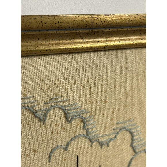 Vintage Finished Framed Crewel Embroidery Red Barn Farm Farmhouse Country 17x21 - Picture 3 of 7